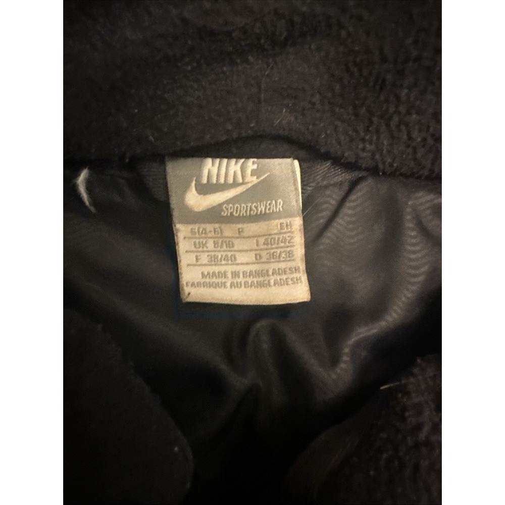 Nike  Womens S Black Puffer Vest Hooded Down Winter Zip Up Weather Gear Outdoor - Picture 2 of 3